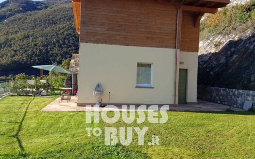 Beautiful villa overlooking Lake Iseo, Parzanica (BG)