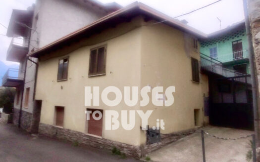 Semi-detached house, Ono San Pietro (BS)