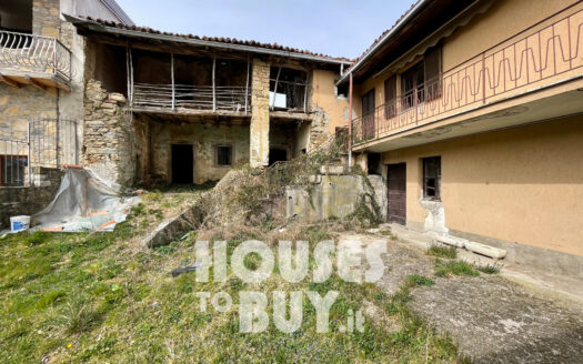 House to be redeveloped, Gandosso (BG)