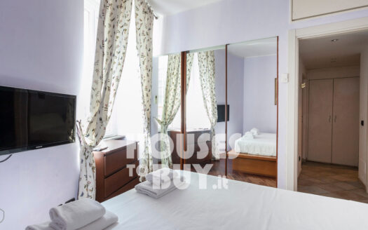 Two-room apartment in the center
