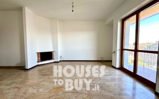 Three-room apartment with terrace and view