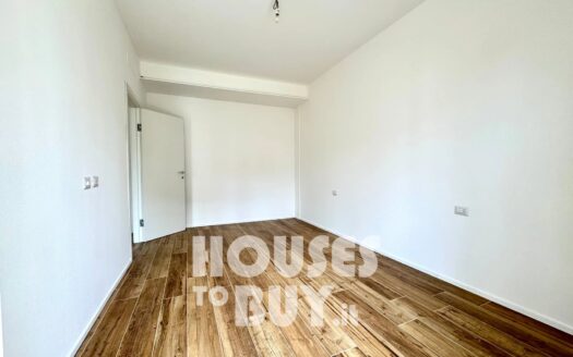 Renovated two-room apartment