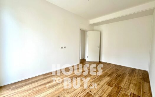 Renovated two-room apartment